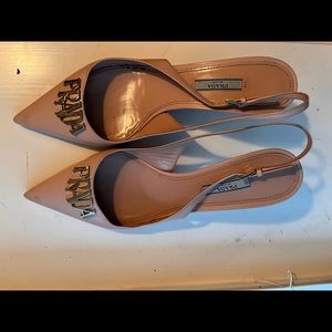 Prada leather sling back pumps in nude/pink size 41